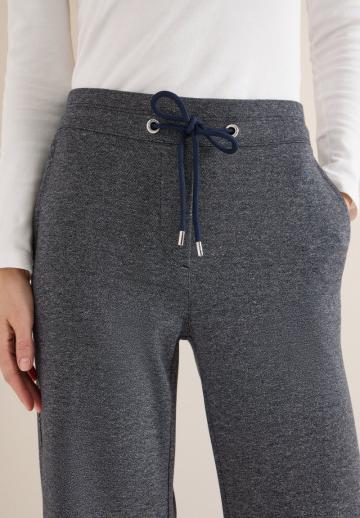 Спортивные штаны