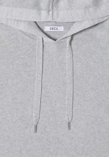 Пуловер с капюшоном