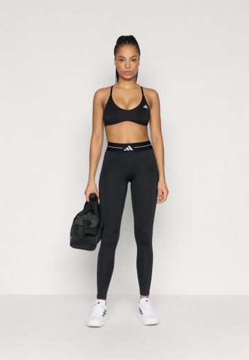 Спортивный бюстгальтер