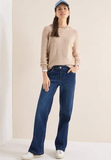 Пуловер с капюшоном