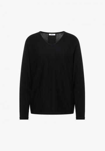 Пуловер с вырезом V