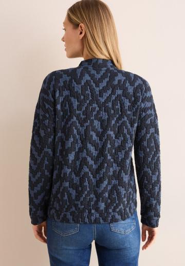 Жаккардовая вязаная кофта