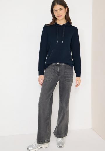 Пуловер с капюшоном