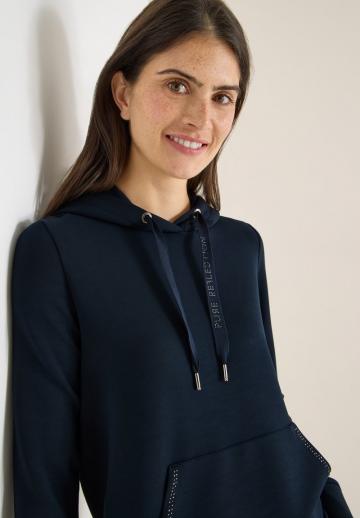 Пуловер с капюшоном