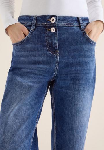 Джинсы
