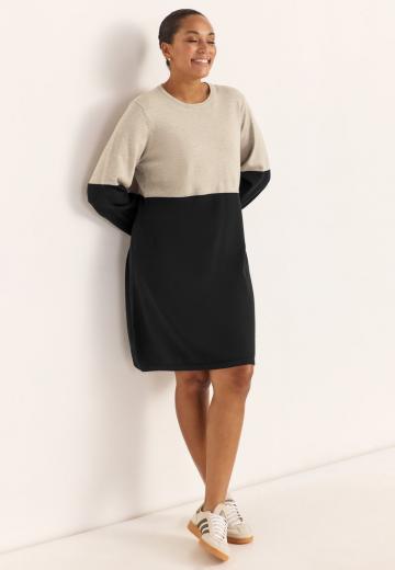 Вязаное платье