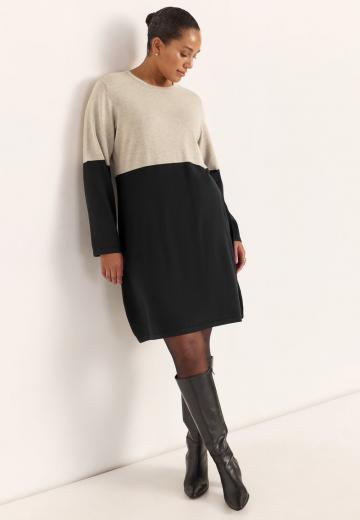 Вязаное платье