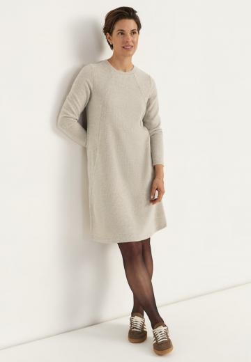 Вязаное платье