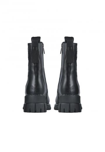 Зимние ботинки