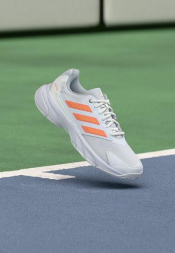 Теннисные кроссовки