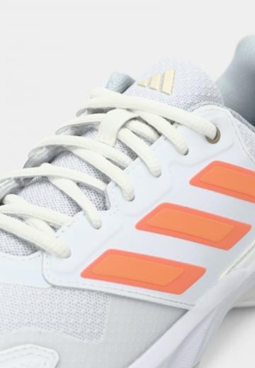 Теннисные кроссовки