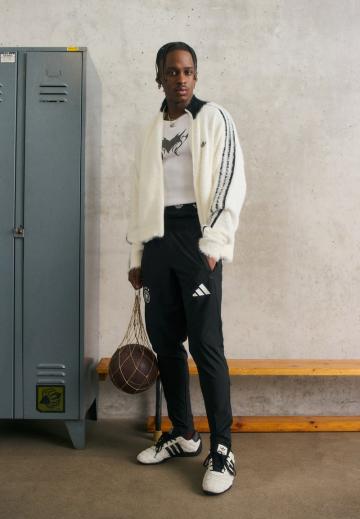 Спортивные штаны