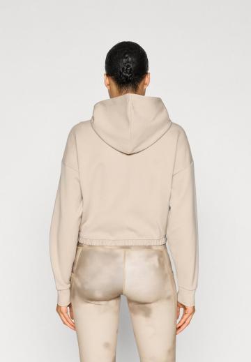 Спортивная толстовка