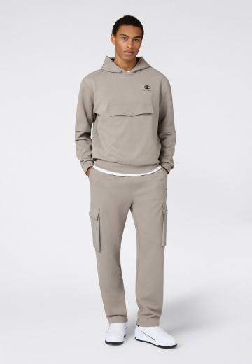 Брюки с накладными карманами