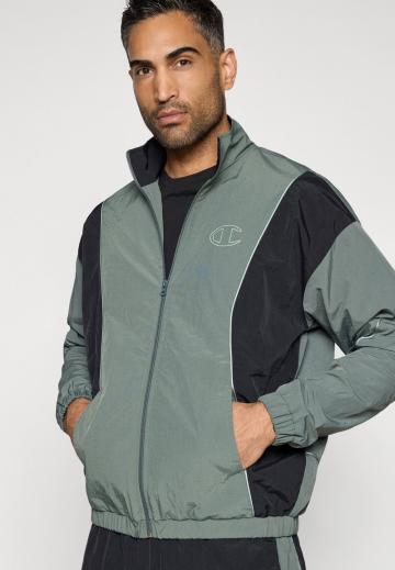 Спортивная куртка