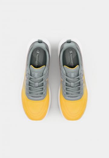 Тренировочные кроссовки