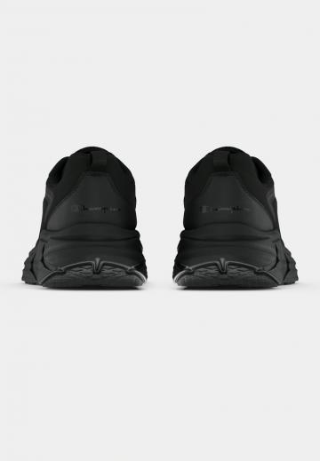 Тренировочные кроссовки