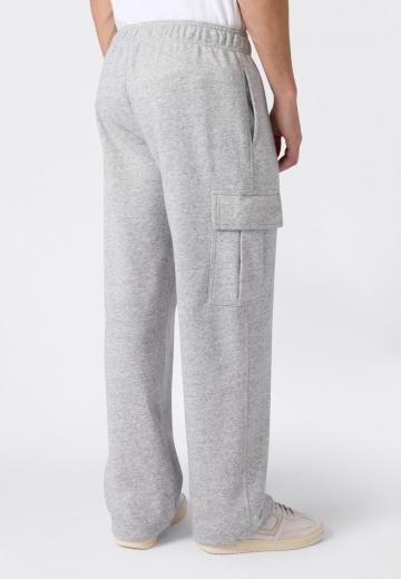 Брюки с накладными карманами