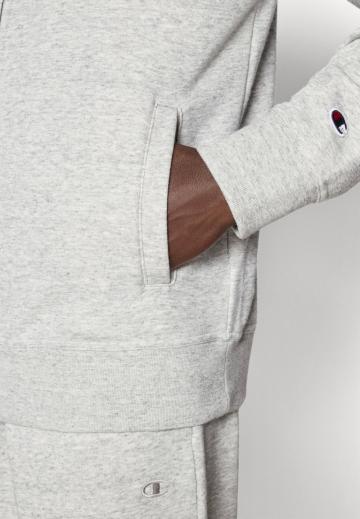 Спортивная кофта