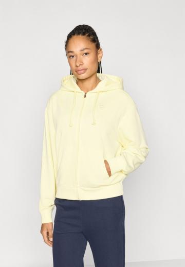 Спортивная толстовка