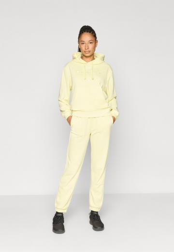 Спортивная толстовка