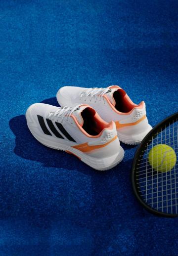 Теннисные кроссовки
