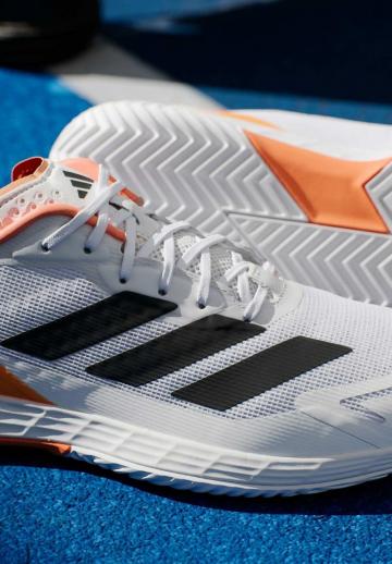 Теннисные кроссовки