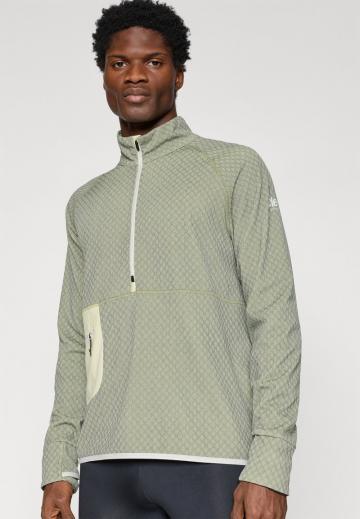 Спортивная кофта