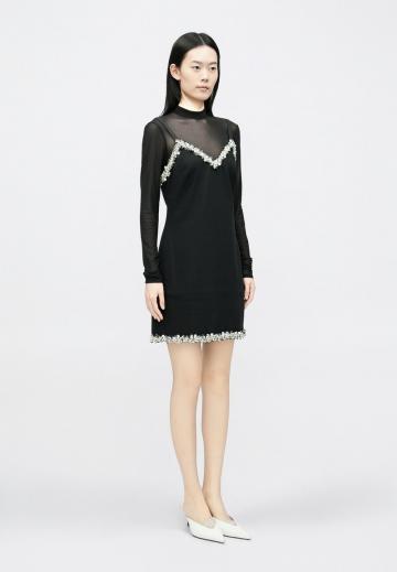 Короткое платье