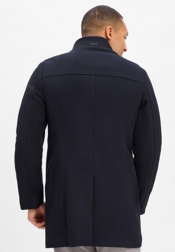 Короткое пальто