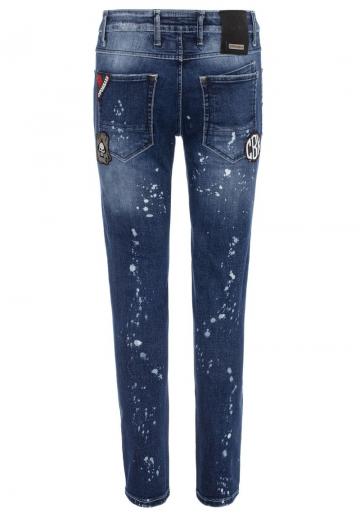 Прямые джинсы