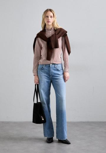 Джинсы бойфренда