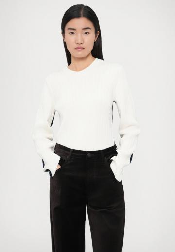 Джинсы бойфренда