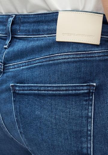 Клешеные джинсы