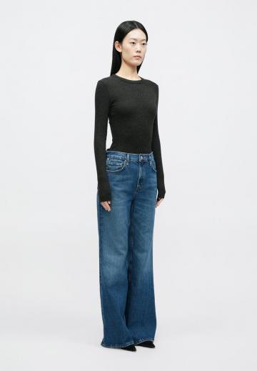 Клешеные джинсы