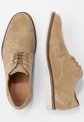 Ботинки на шнуровке