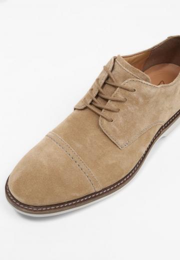 Ботинки на шнуровке