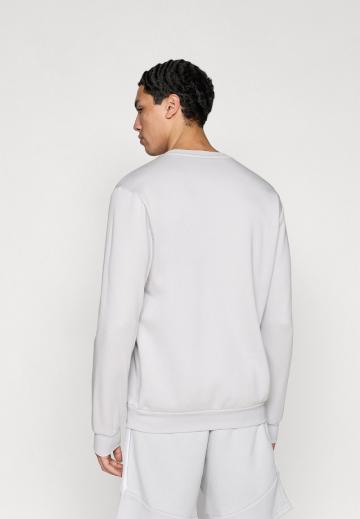 Спортивная кофта