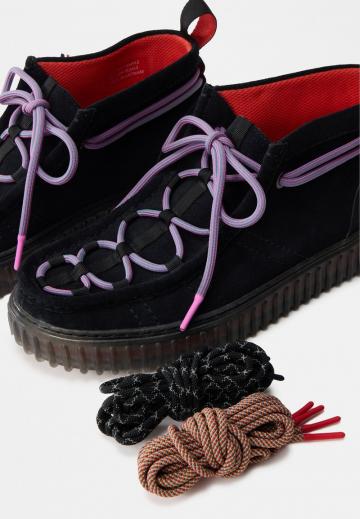Ботинки на шнуровке