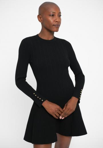 Короткое платье