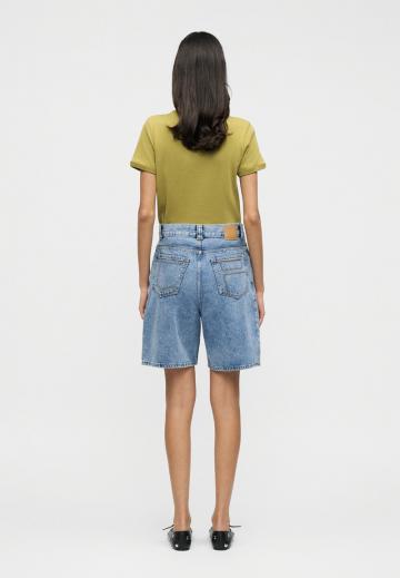 Джинсовые шорты