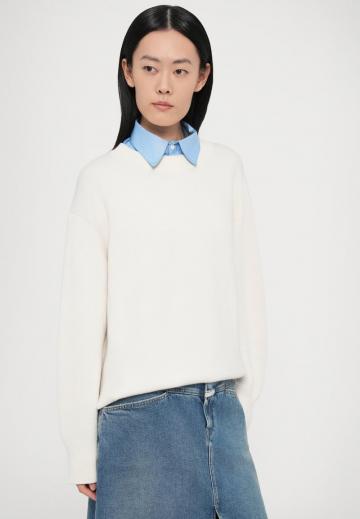 Длинный пуловер