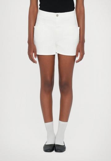 Джинсовые шорты