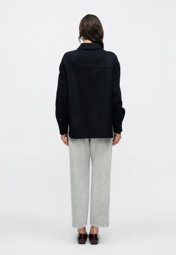 Куртка с накладнымит карманами