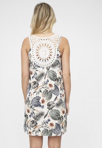 Короткое платье