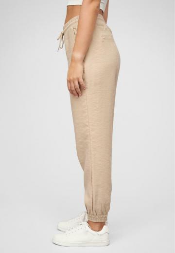 Спортивные штаны