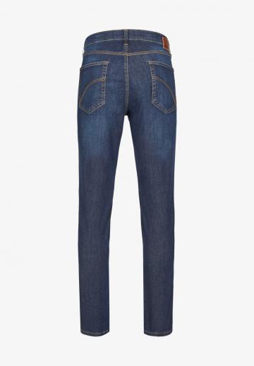 Узкие джинсы