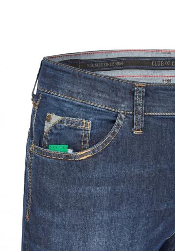 Узкие джинсы