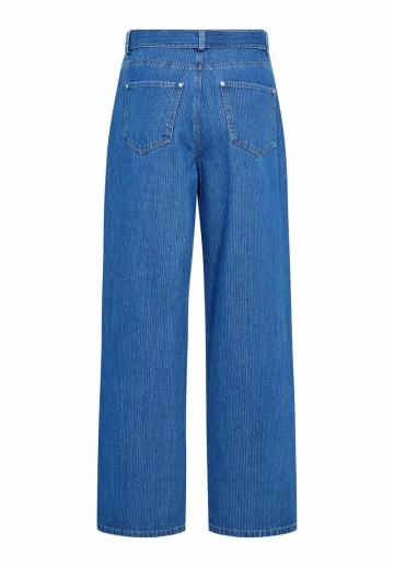 Свободные джинсы