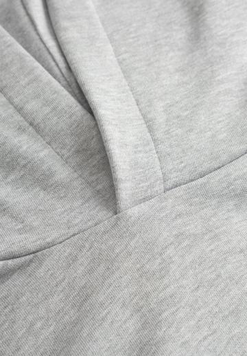 Пуловер с капюшоном